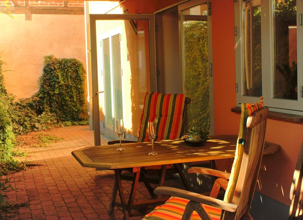 Apartment Yachthafen Waren Exterior photo