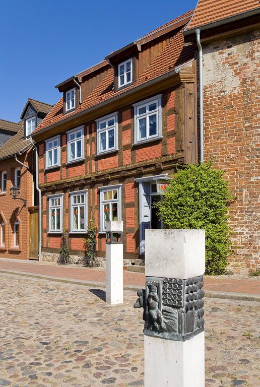 Apartment Yachthafen Waren Exterior photo